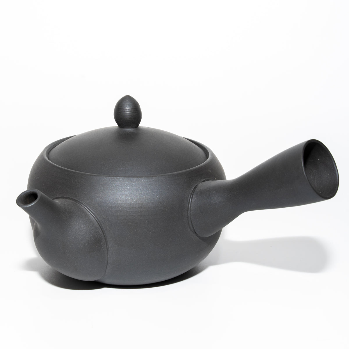 "Apricot" Round Kyusu/Tea Pot (Matte Black)